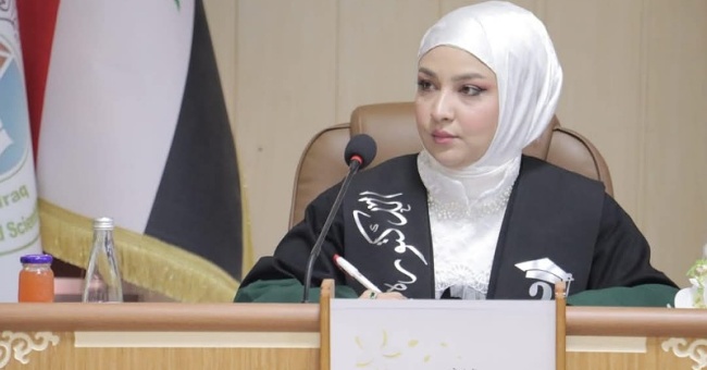 On behalf of the Dean’s Office of the College of Medicinal and Industrial Plants, we extend our heartfelt congratulations to researcher Manar Abdullah Hamza on the occasion of her PhD dissertation defense, titled: