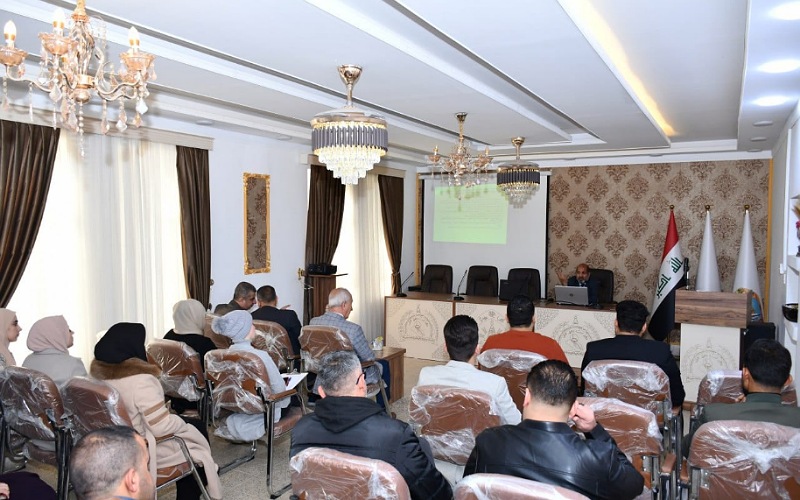 كلية النباتات الطبية والصناعية تنظم ورشة حول كيفية التقديم الى الترفية العلمية