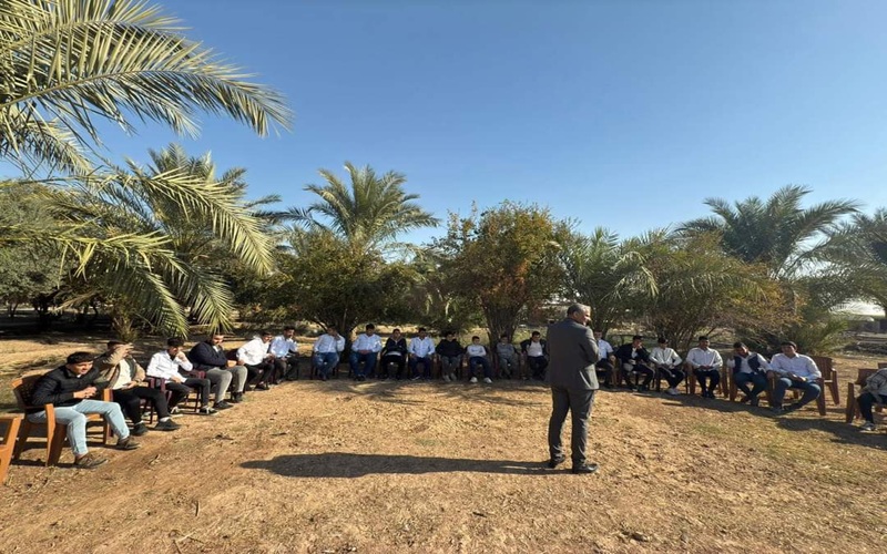 كلية النباتات الطبية والصناعية تنظم محاضرة ميدانية لتطوير مهارات الشباب الريفي في خدمة بساتين الفاكهة والزيتون بمحافظة كركوك