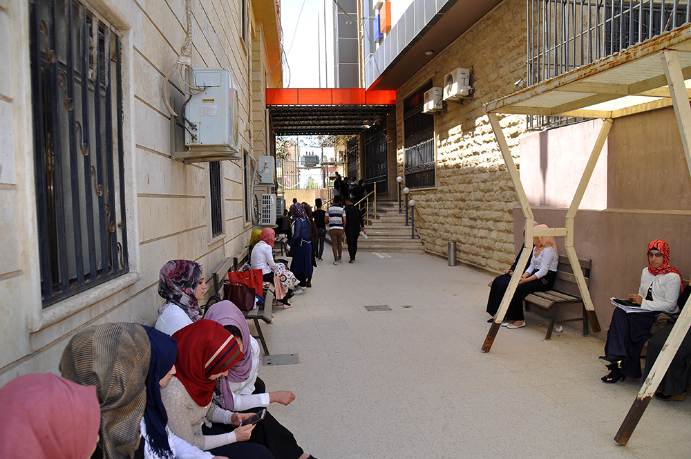 ساحة الكلية 4