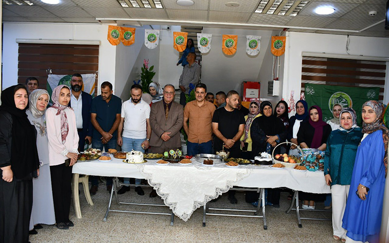 كلية الإدارة والاقتصاد تنظم مأدبة جماعية بمناسبة المولد النبوي الشريف