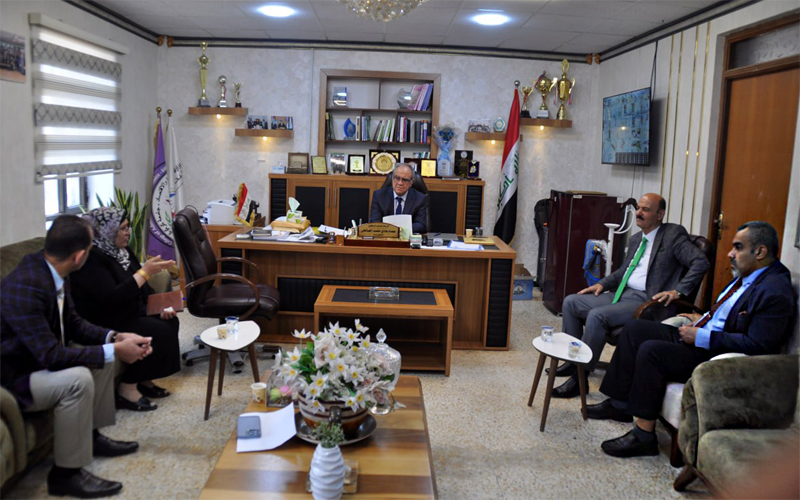 زيارة اللجنة الامتحانية المركزية لكلية الادارة والاقتصاد