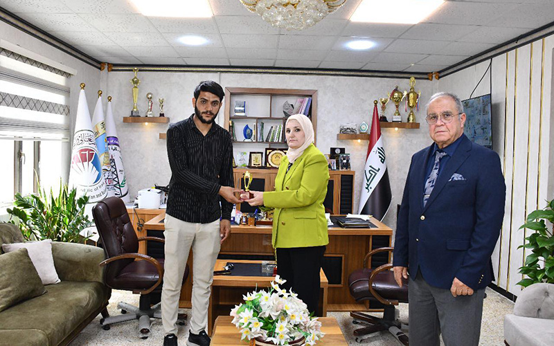 إقامة بطولة شطرنج للطلبة في كلية الادارة والاقتصاد مع تكريم الفائزين