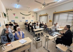 تدريسي من جامعة كركوك يحاضر في ندوة إرشادية عن دور الغطاء النباتي في مكافحة التصحر وتقليل التلوث