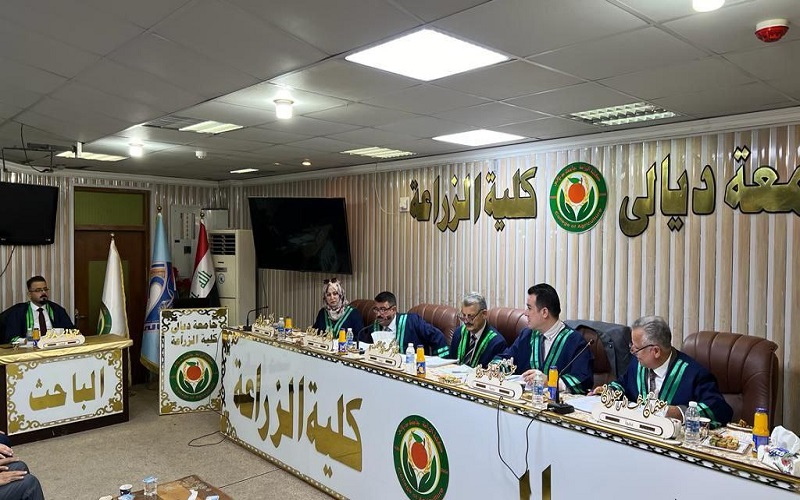 A lecturer at the College of Agriculture participates as a member of the committee discussing a doctoral thesis at the University of Diyala