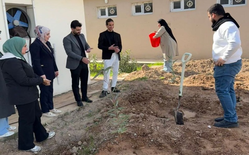 وحدة التشجير في كلية الزراعة تقيم حملة تشجير بالتزامن مع فعاليات يوم التشجير الوطني
