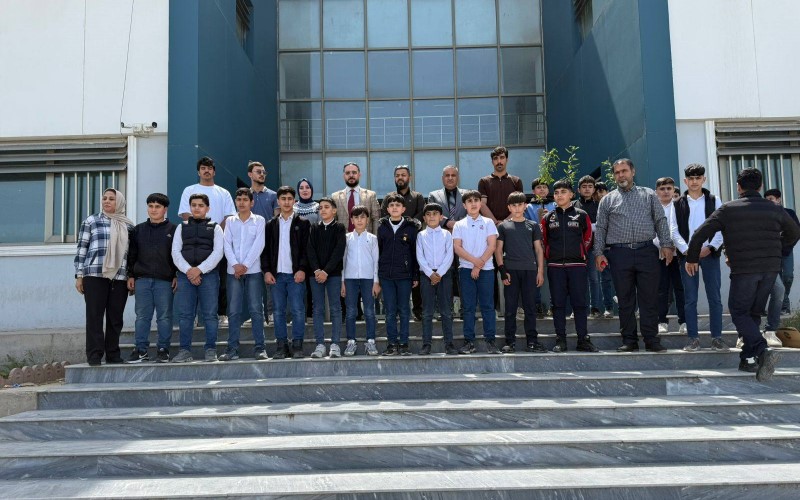 كلية الزراعة جامعة كركوك تنظم حملة تشجير لحدائق مدرسة متوسطة زيور للبنين والكائنة في منطقة رحيم أوه