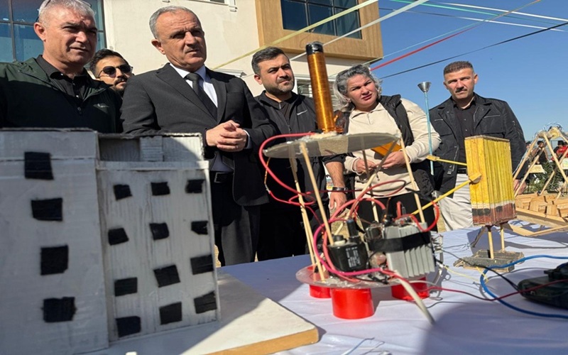 كلية التربية البدنية وعلوم الرياضة تفتتح معرضاً للأعمال اليدوية وأفكار طلابية إبداعية 