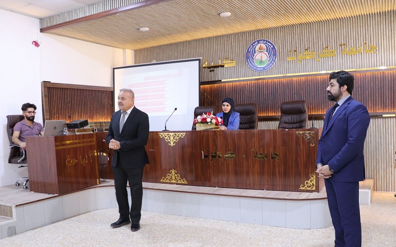 دورة تطويرية بكلية الآداب عن تفعيل دور المؤسسات التعليمية ببناء مجتمع سليم 