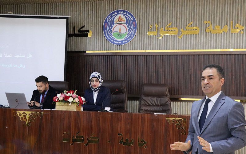 ورشة علمية في كلية الآداب عن دور التعليم الذكي بمواكبة سوق العمل