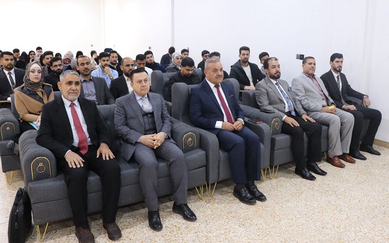 ورشة علمية في كلية الآداب عن دور التعليم الذكي بمواكبة سوق العمل