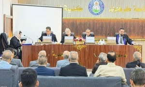 رسالة ماجستير في كلية الاداب تناقش دور الثقافي للاكاديمي عبد الستار طاهر شريف