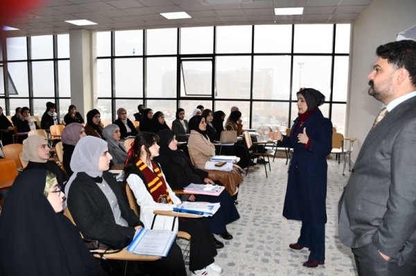حملة توعوية في جامعة كركوك حول مكافحة الابتزاز الإلكتروني
