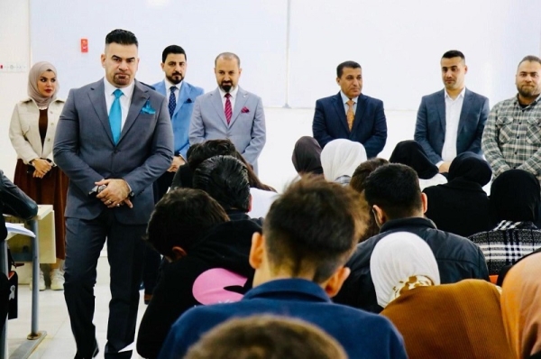 حرصا منه على إنجاح العملية الامتحانية رئيس جامعة كركوك يتابع سير الامتحانات النهائية للفصل الدراسي الأول