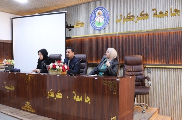 كلية الآداب تنظم ندوة علمية عن دور التكنولوجيا في التعليم الحديث