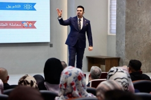 رئيس جامعة كركوك يُلقي محاضرة عن مهنة التدريس وطريق التحوّل نحو الجامعات الذكية في افتتاح دورة طرائق التدريس المحدثة