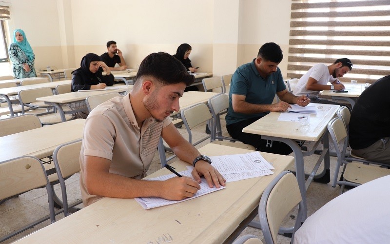 انطلاق امتحانات ...