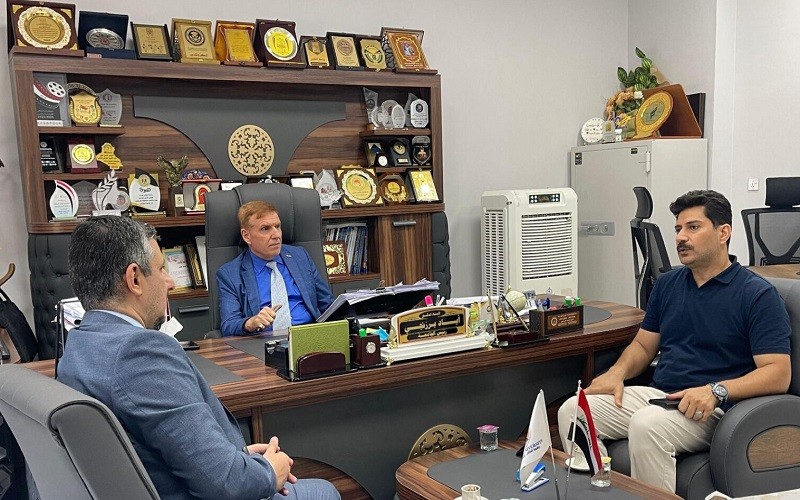 تدريسي بكلية الآداب ...