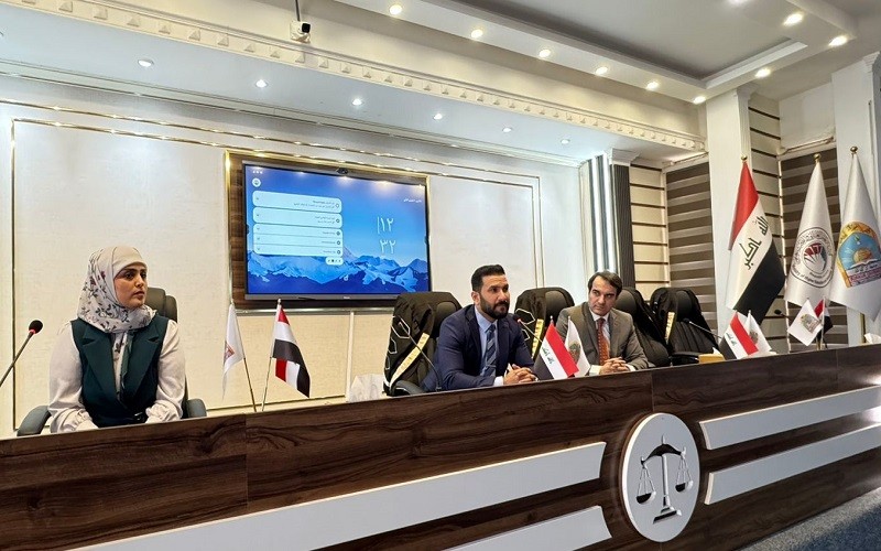 تدريسي من كلية الآداب ...