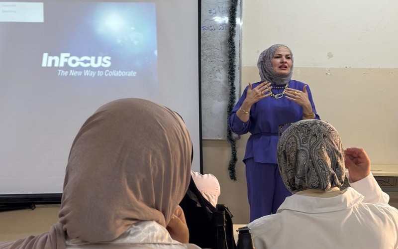 ورشة تثقيفية في كلية ...