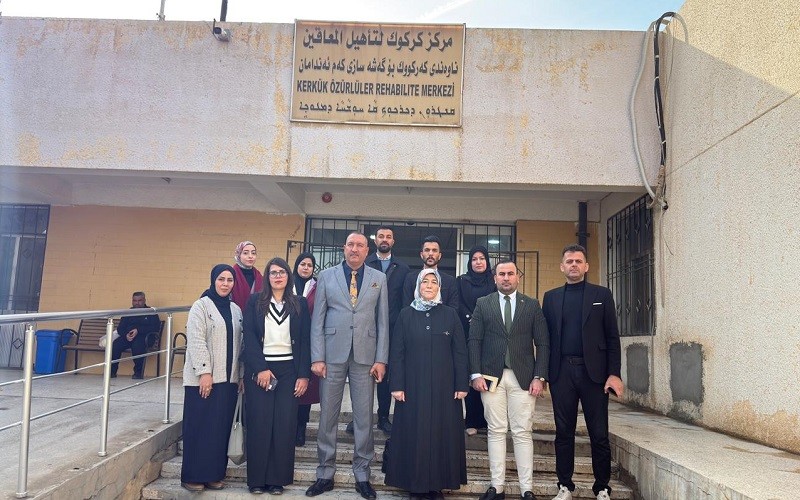 كلية الآداب تشارك ...