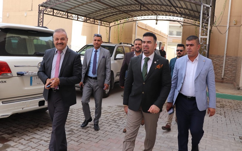  رئيس جامعة كركوك يطلع على سير الامتحانات في كلية الآداب 