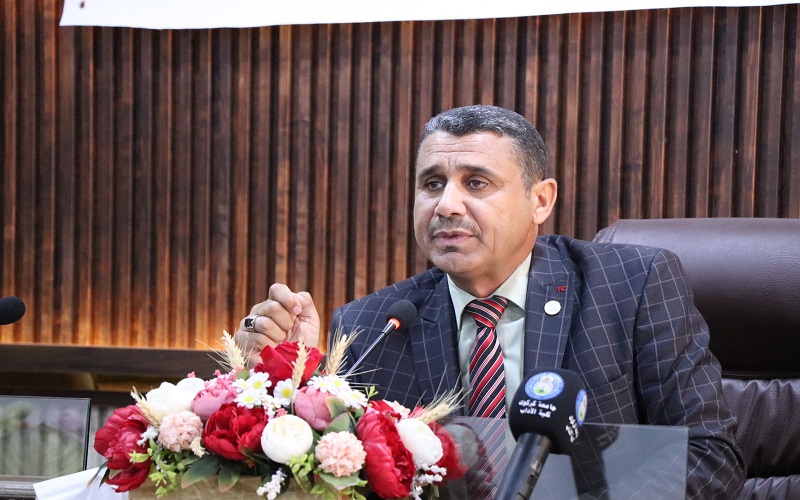 كلية الآداب تنظم دورة تدريبية عن آلية عمل اللجان الامتحانية