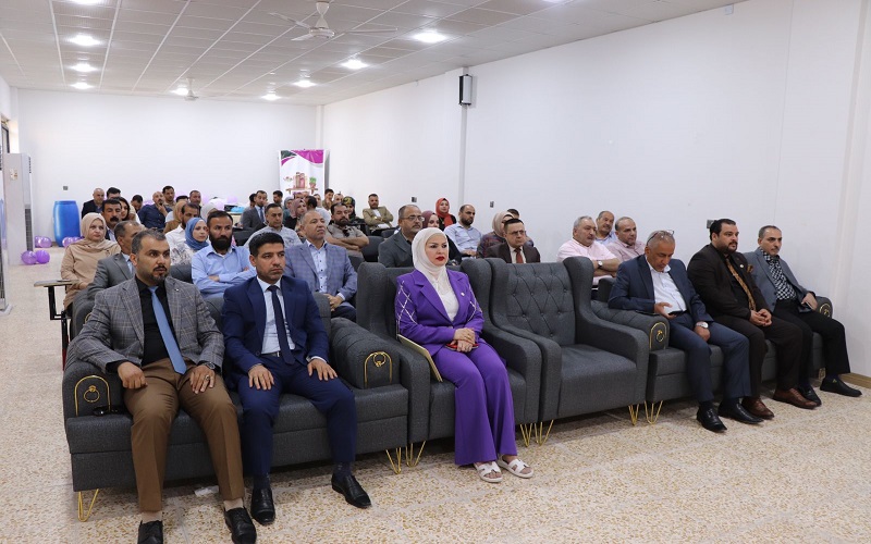 كلية الآداب تنظم دورة تدريبية عن آلية عمل اللجان الامتحانية