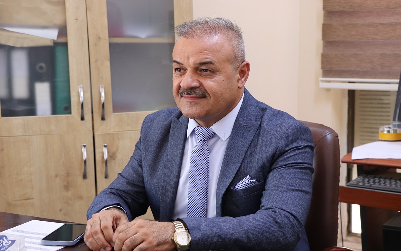 عميد كلية الآداب يؤكد ضرورة إقامة مجتمع خال من المخدرات