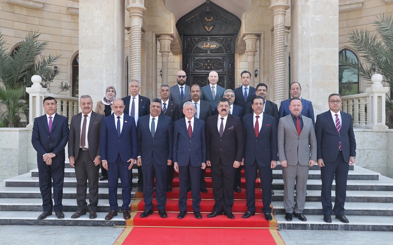The President of Iraq Receives Delegation from the Committee of Deans of Colleges of Arts and Languages