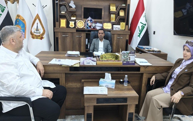 قسم رياض الأطفال يجري ...