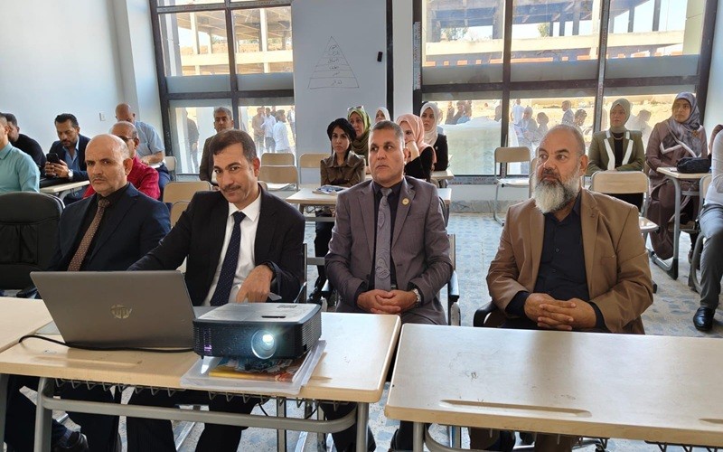 ورشة عمل عن الية التقديم ...