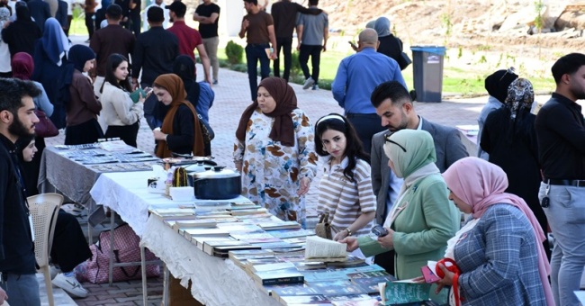 افتتاح معرض للأعمال اليدوية