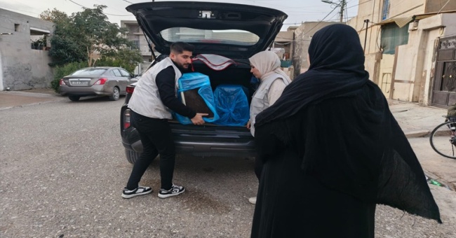 حملة تطوعية لتوزيع الملابس والقرطاسية على طلبة العوائل المتعففة في كركوك