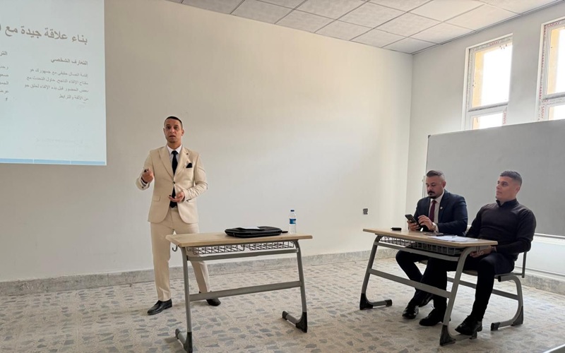 ندوة بعنوان (فن الالقاء ، ...