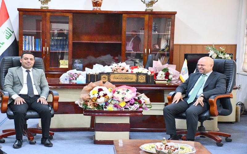 An official visit was conducted by the Deanship of the College of Basic Education to extend congratulations to the Assistant President of the University for Administrative Affairs and to reaffirm the strengthening of institutional cooperation.