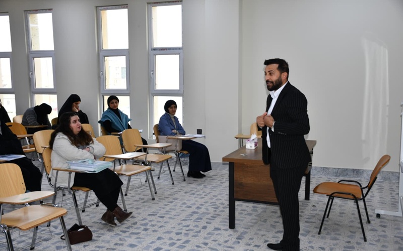 ندوة علمية في كلية التربية ...