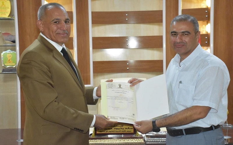 تدريسي من كلية التربية للعلوم الإنسانية يشارك في عضوية لجنة مناقشة في جامعة تكريت /كلية التربيةللعلوم الانسانية 