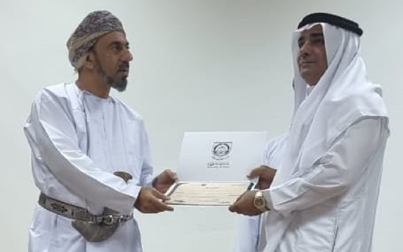 تدريسي من كلية التربية للعلوم الإنسانية يشارك في المؤتمر الدولي الثاني في جامعة نزوى في سلطنة عمان