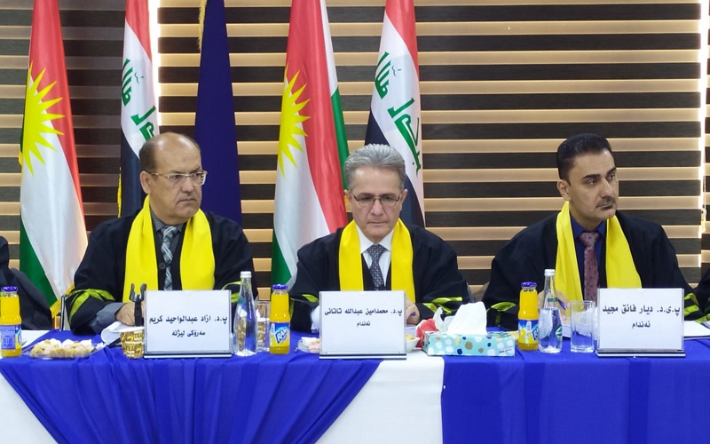 تدریسي من كلیة التربیة للعلوم الانسانیة يترأس لجنة مناقشة دكتوراه