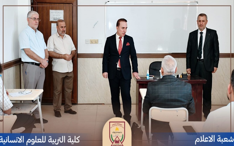السيد العميد يبارك مباشرة طلبة الدراسات العليا في قسم اللغة العربية