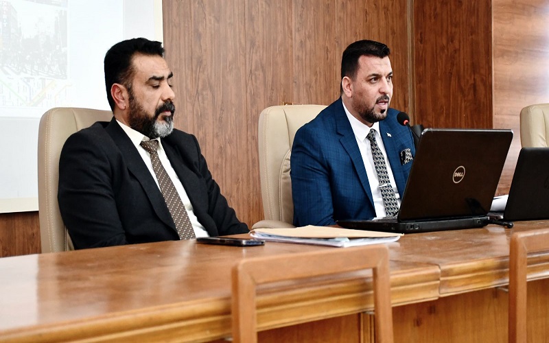 اثر مواقع التواصل الاجتماعي على الفرد والمجتمع