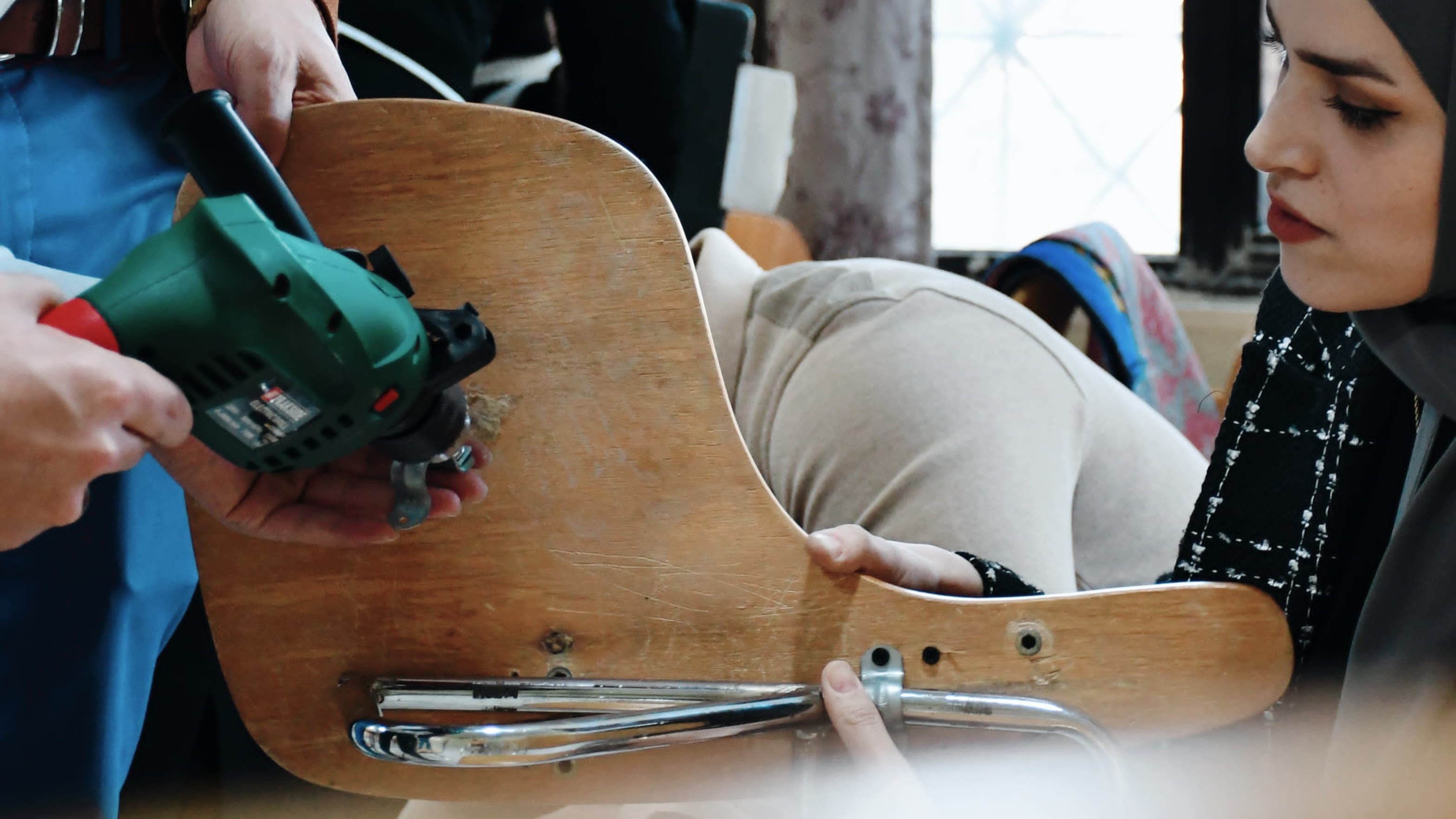 طلبة اللغة التركية يشاركون في الحملات التطوعية في الكلية