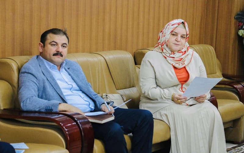 تطوير البرامج الدراسية وتوفير فرص عمل للخريجين