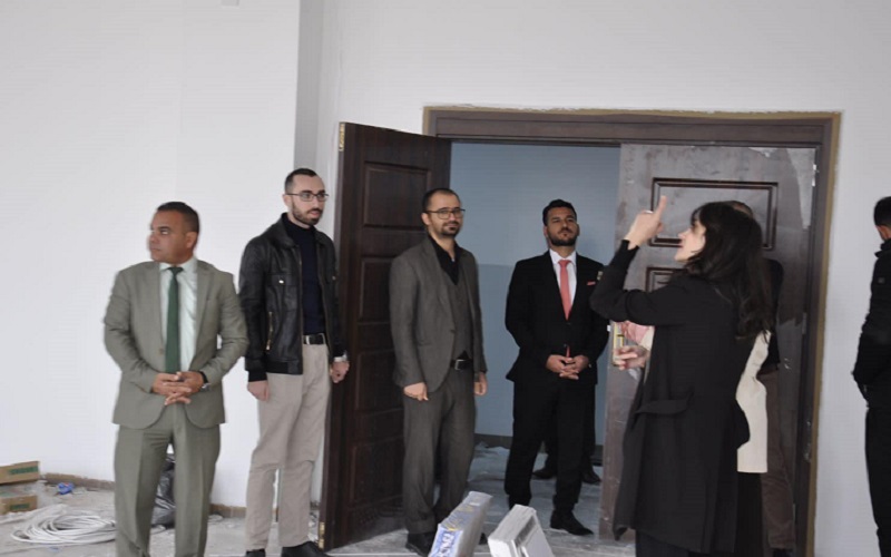 السيد عميد كلية الهندسة تتفقد عمليات البناء وحركة الإعمار الجديدة في قسم الهندسة الكيماوية