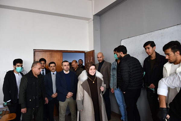 حملة تنظيف واسعة في كلية الهندسة بتنظيم لجنة الأعمال التطوعية