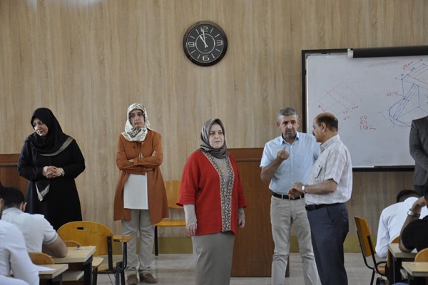 استمرار الامتحانات التقويمية التي تجريها كلية الهندسة في جامعة كركوك