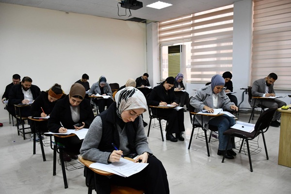 انطلاق امتحانات الفصل ...