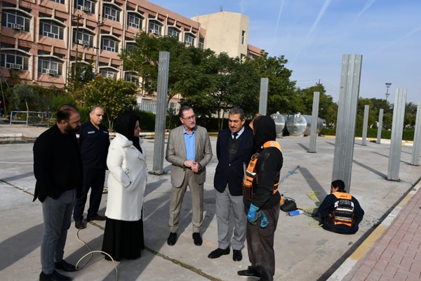 عمادة كلية الهندسة تتفقد ...