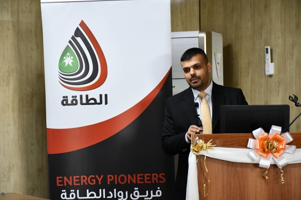 كلية الهندسة تنظّم ندوة ...